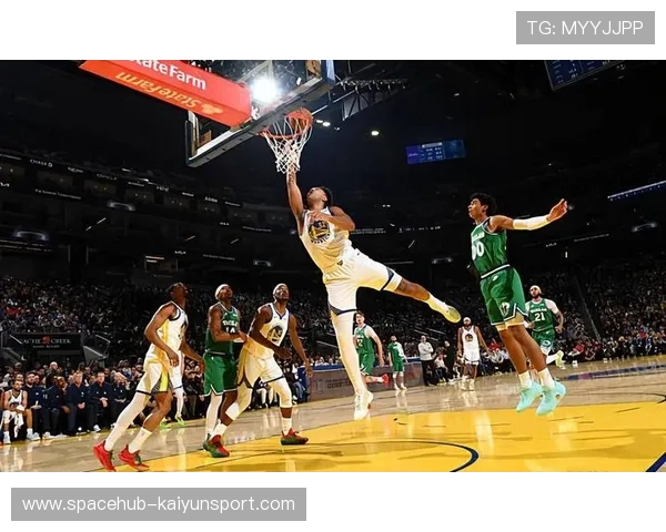 勇士内线卡位到位，篮板保护很干净